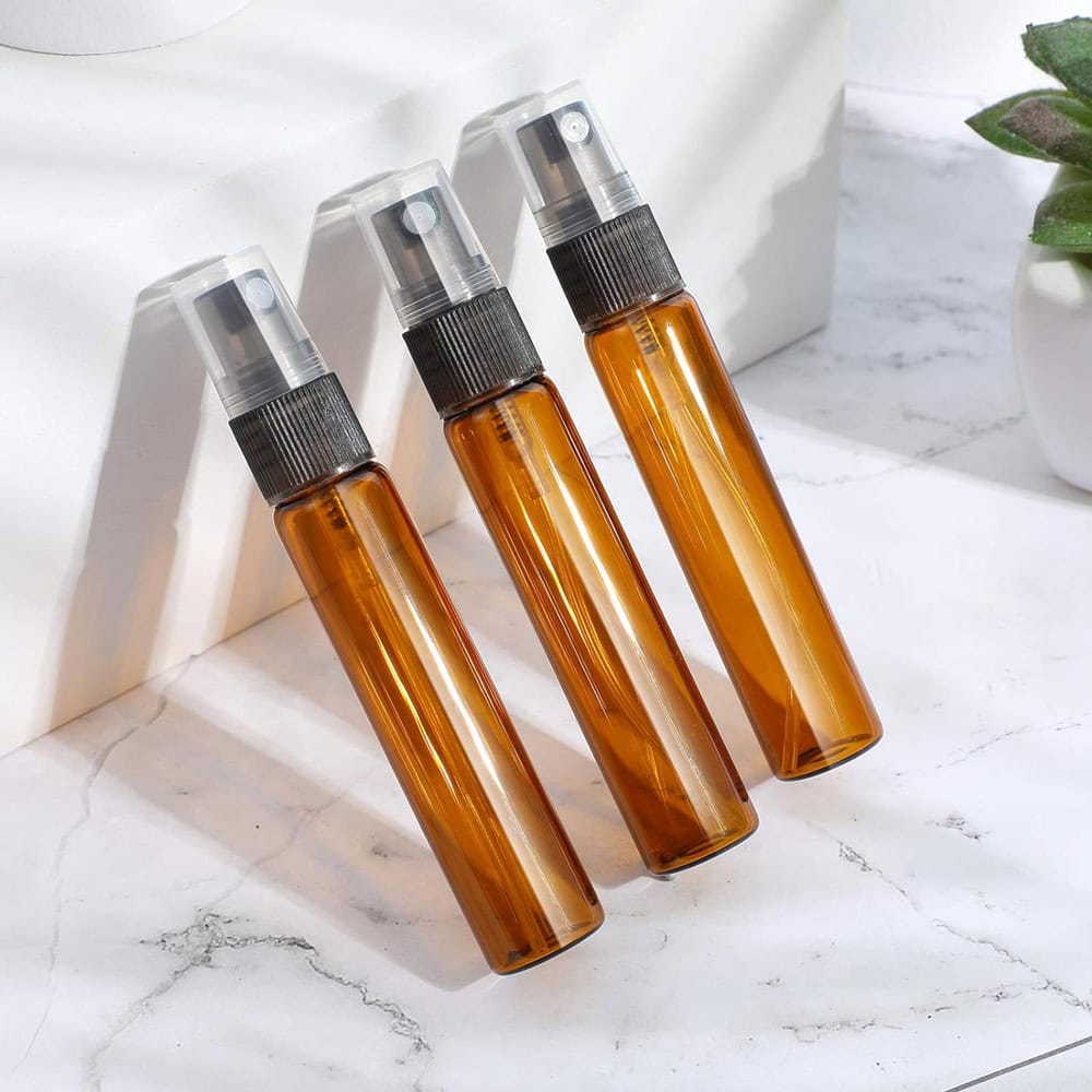 Sticluță ambră reutilizabilă cu spray și capac 2 - craftup.ro