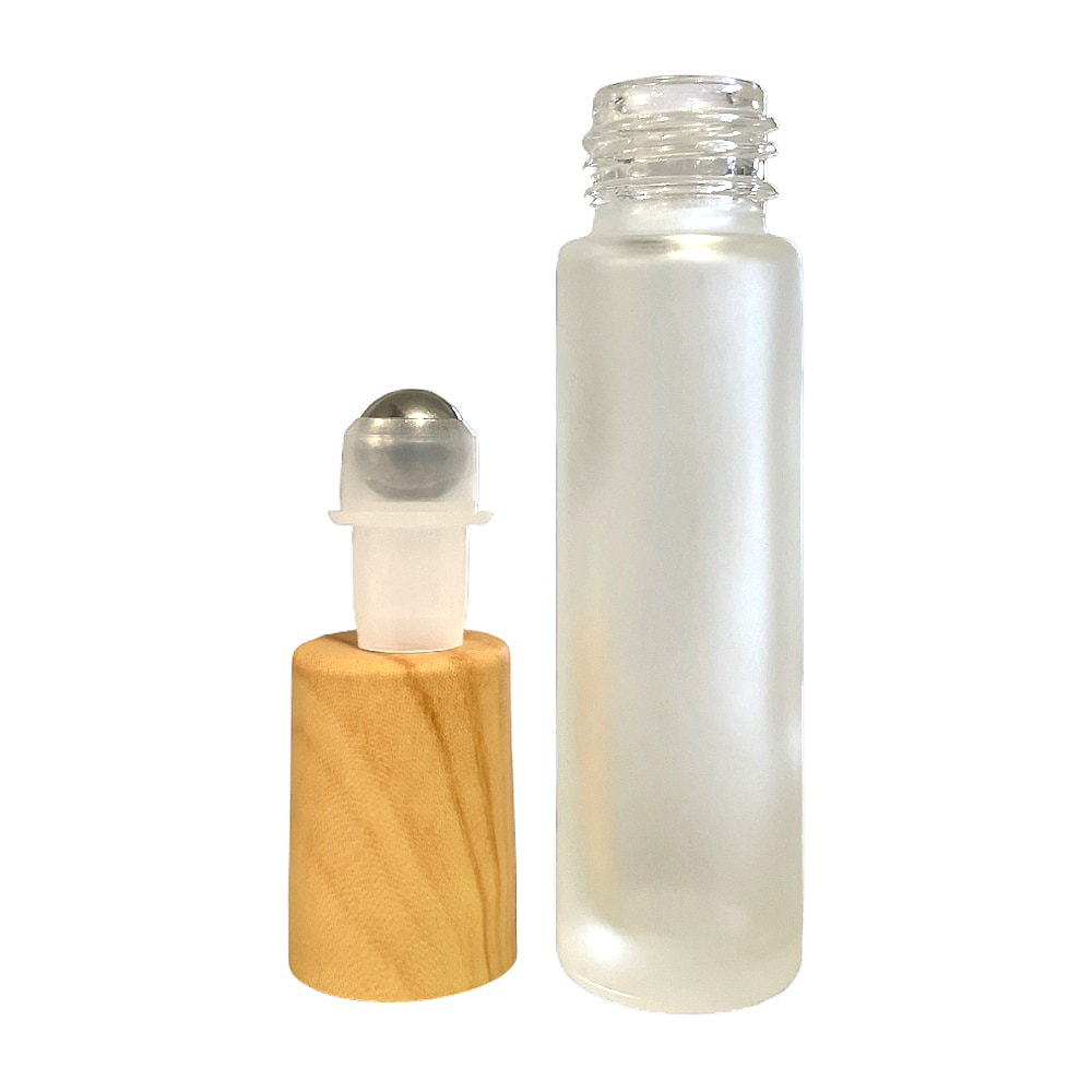 Sticluță rotundă mată cu roll-on metalic și capac maro 1 - craftup.ro