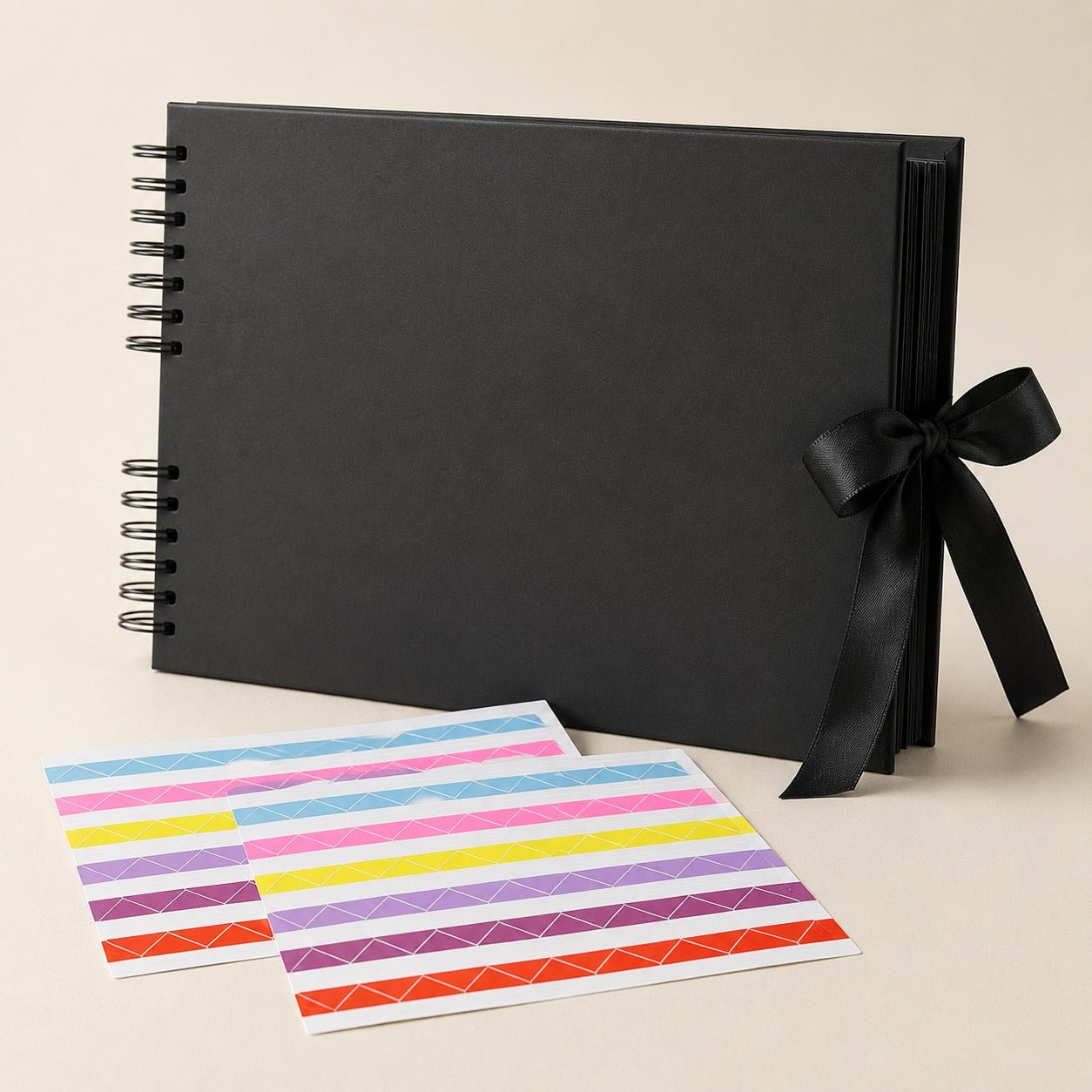 Album foto dreptunghiular cu spirală și panglică satin - Negru - CraftUp