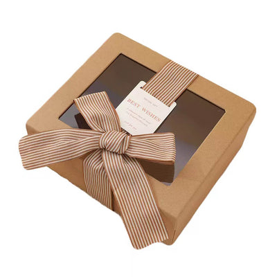 Cutie hârtie cu fereastră și fundă 21x18x9cm - kraft
