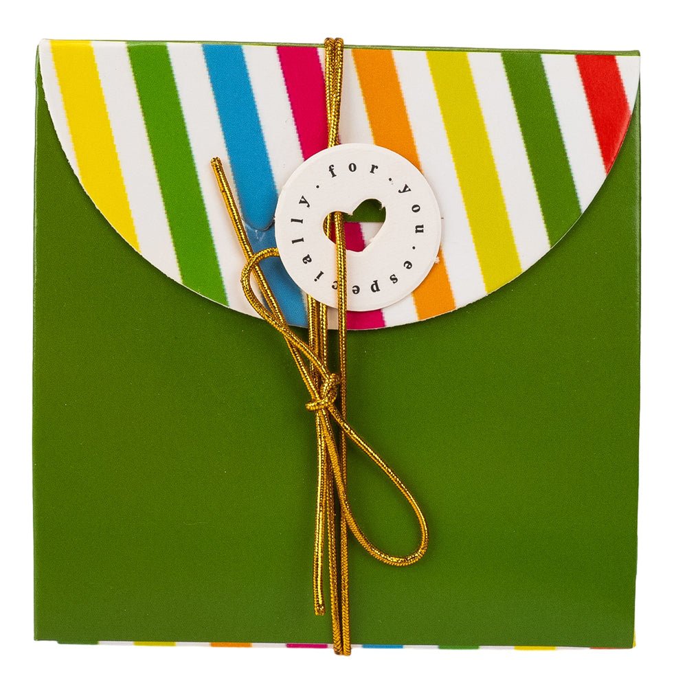 Cutii cadou cu fir auriu și etichetă - Mix 4 modele (set 12 buc) - CraftUp