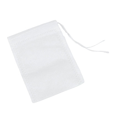 Săculeți non woven mici cu sfoară - alb 6x8cm (set 100 buc)