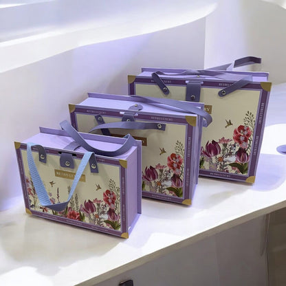 Set 3 cutii stil gentuță pentru cadouri cu mâner model retro - mov 5 -craftup.ro