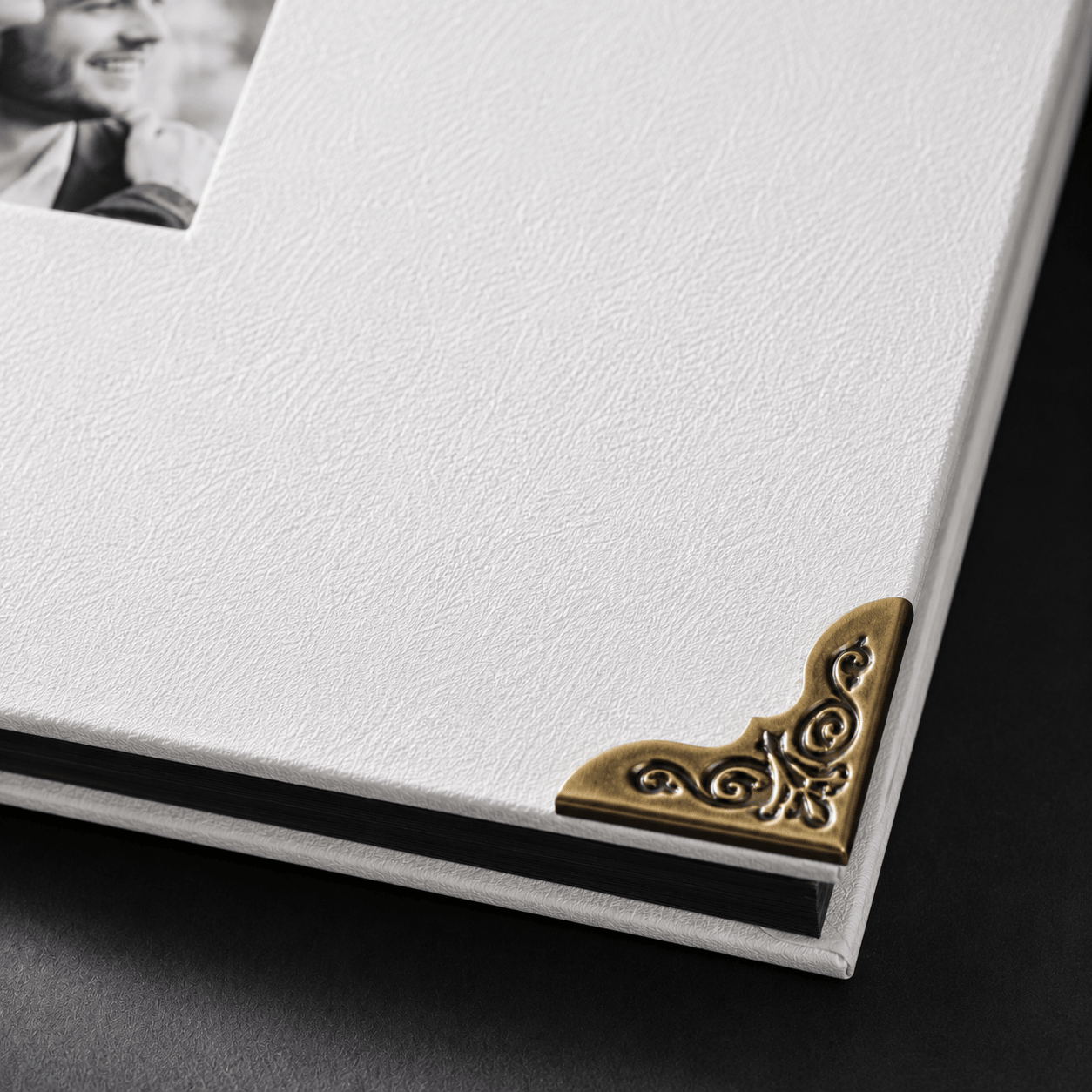 Album Foto Tip Scrapbook cu Spirală și Închidere Panglică - CraftUp