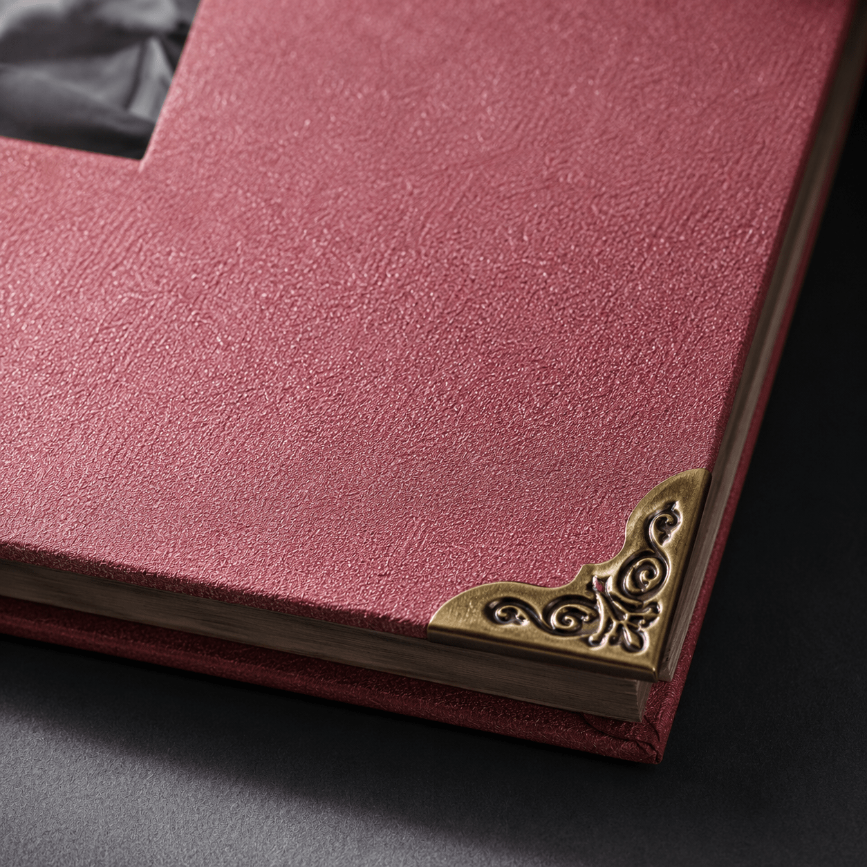 Album Foto Tip Scrapbook cu Spirală și Închidere Panglică - CraftUp