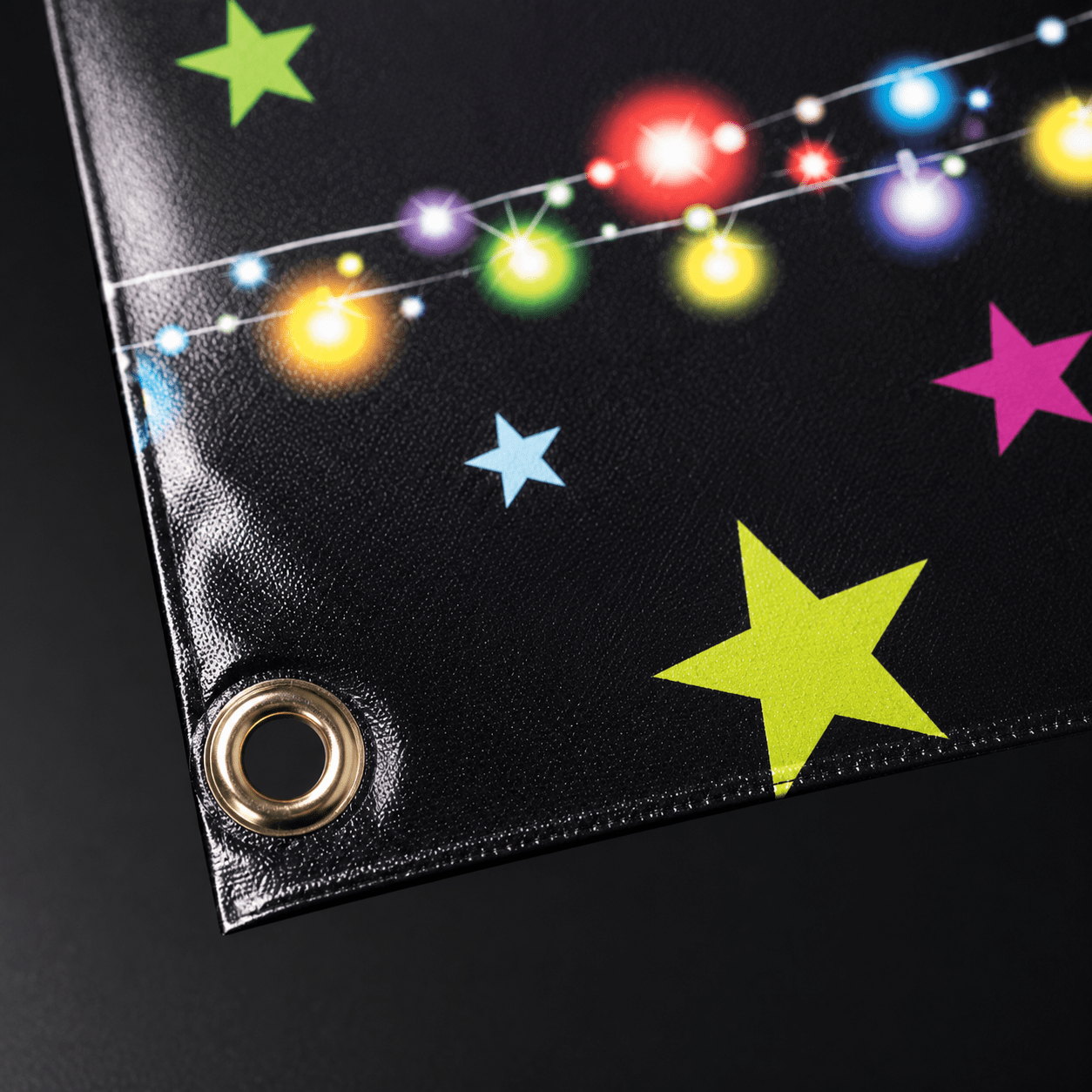 Banner aniversar cu imprimeu Happy Birthday colorat și steluțe - CraftUp