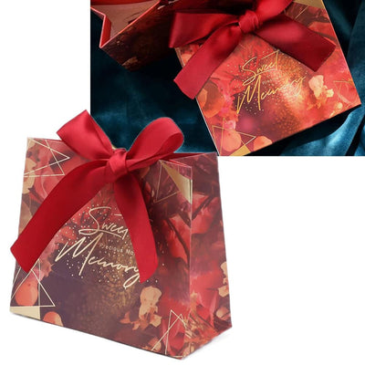 Cutie cu fundă satinată și mesaj Sweet Memory - roșu (set 50 buc) - CraftUp