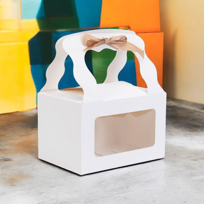 Cutie dreptunghiulară cu fereastră mâner ondulat și panglică - alb (set 12 buc) - 15x10.5x9.6cm - CraftUp