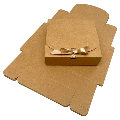 Cutie pătrată cu fundă satinată (set 12 buc) - CraftUp