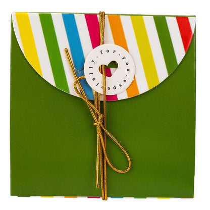 Cutii cadou cu fir auriu și etichetă - Mix 4 modele (set 12 buc) - CraftUp