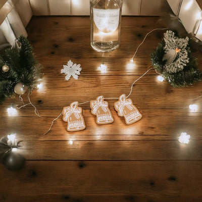 Etichete formă clopoțel de Crăciun cu sfoară - kraft (set 50 buc) - CraftUp