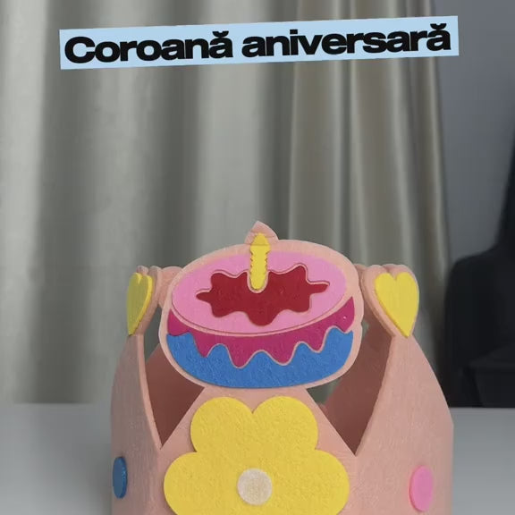 Încărcați videoclipul: Coroană aniversară din fetru cu numere detașabile - CraftUp