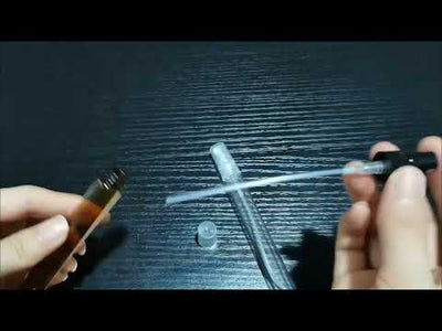 Sticluță transparentă reutilizabilă cu spray și capac