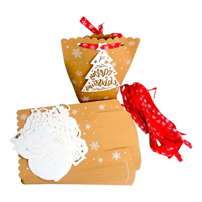 Pungi Crăciun cu panglică roșie și etichetă albă mix 6 modele (set 24 buc) 9x6.5x18 - CraftUp
