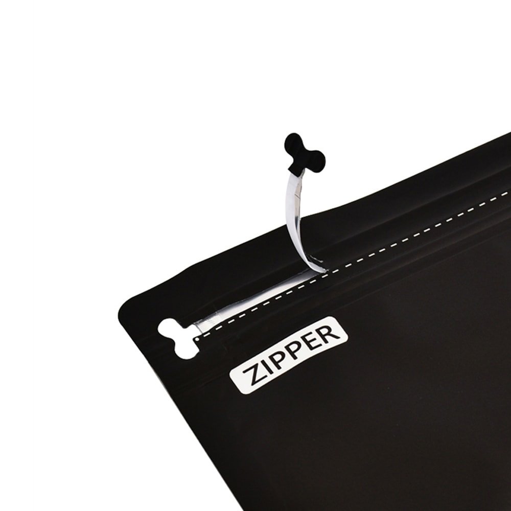 Pungi stand up model pouch cu valva și fermoar - negru (set 50 buc) 20x17x6cm - CraftUp