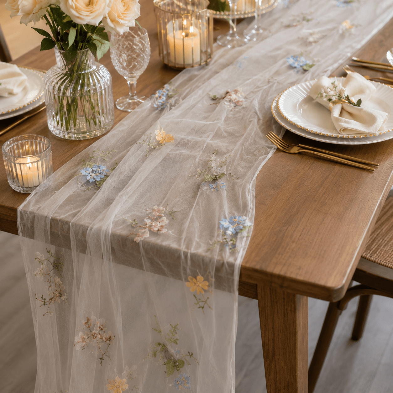 Runner masă tul cu flori brodate - beige - CraftUp