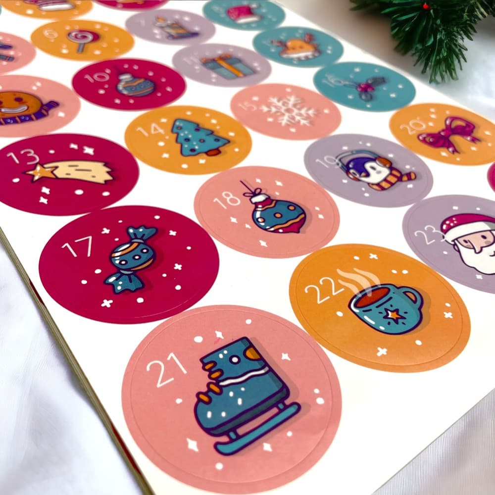 Set 10 foi x 24 stickere de Crăciun 4.5cm - model 3 - CraftUp