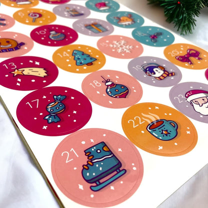 Set 10 foi x 24 stickere de Crăciun 4.5cm - model 3 - CraftUp