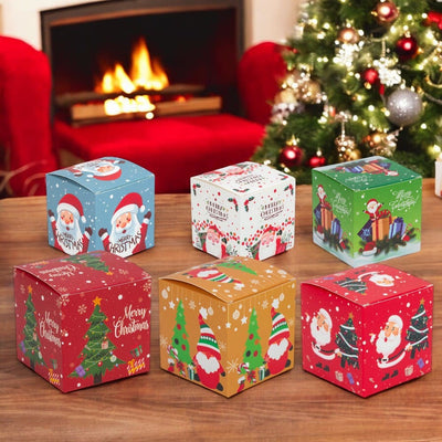 Set 24 cutii mici pătrate de Crăciun 6 modele diferite - multicolor - CraftUp