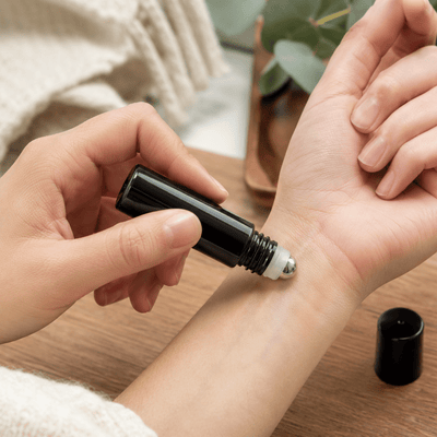 Sticluță neagră reutilizabilă cu roll-on metalic și capac negru 10ml - CraftUp
